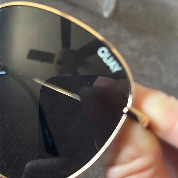 Quay Australia Transparent Sunglasses Case - www  display picture 1